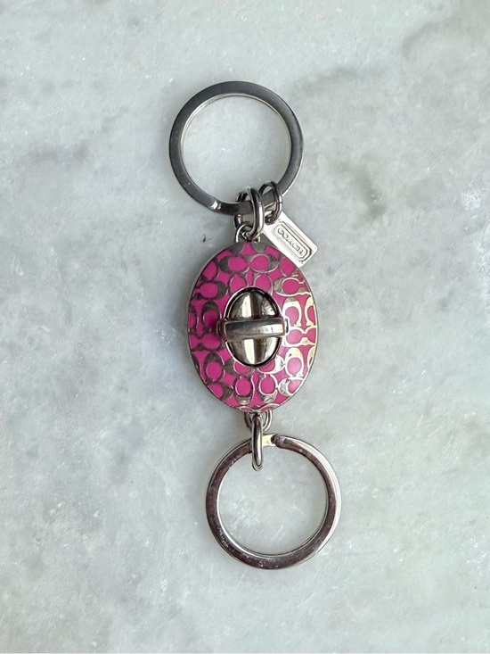 Coach Accessories - Vintage Coach Pink Enamel Signature Turnlock Valet Keyring Silver Hardware